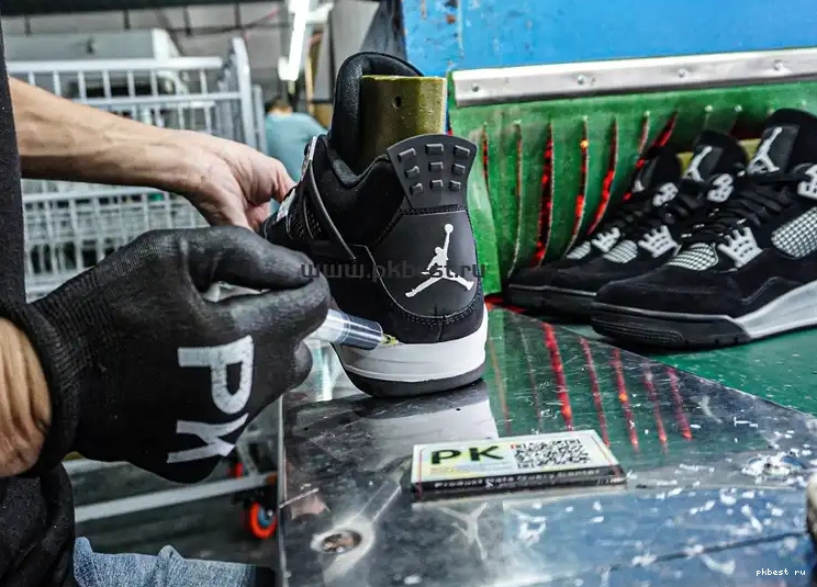 Retro READY God 4 TO White MATERIALS Thunder PK Jordan SHIP RETAIL 0501